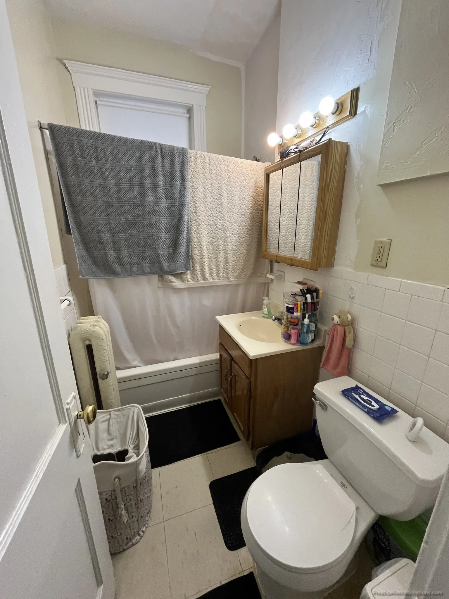 Studio bed, 1 bath apartment for rent at 31 Gardner St Unit 5, Allston — photo 2 of 11
