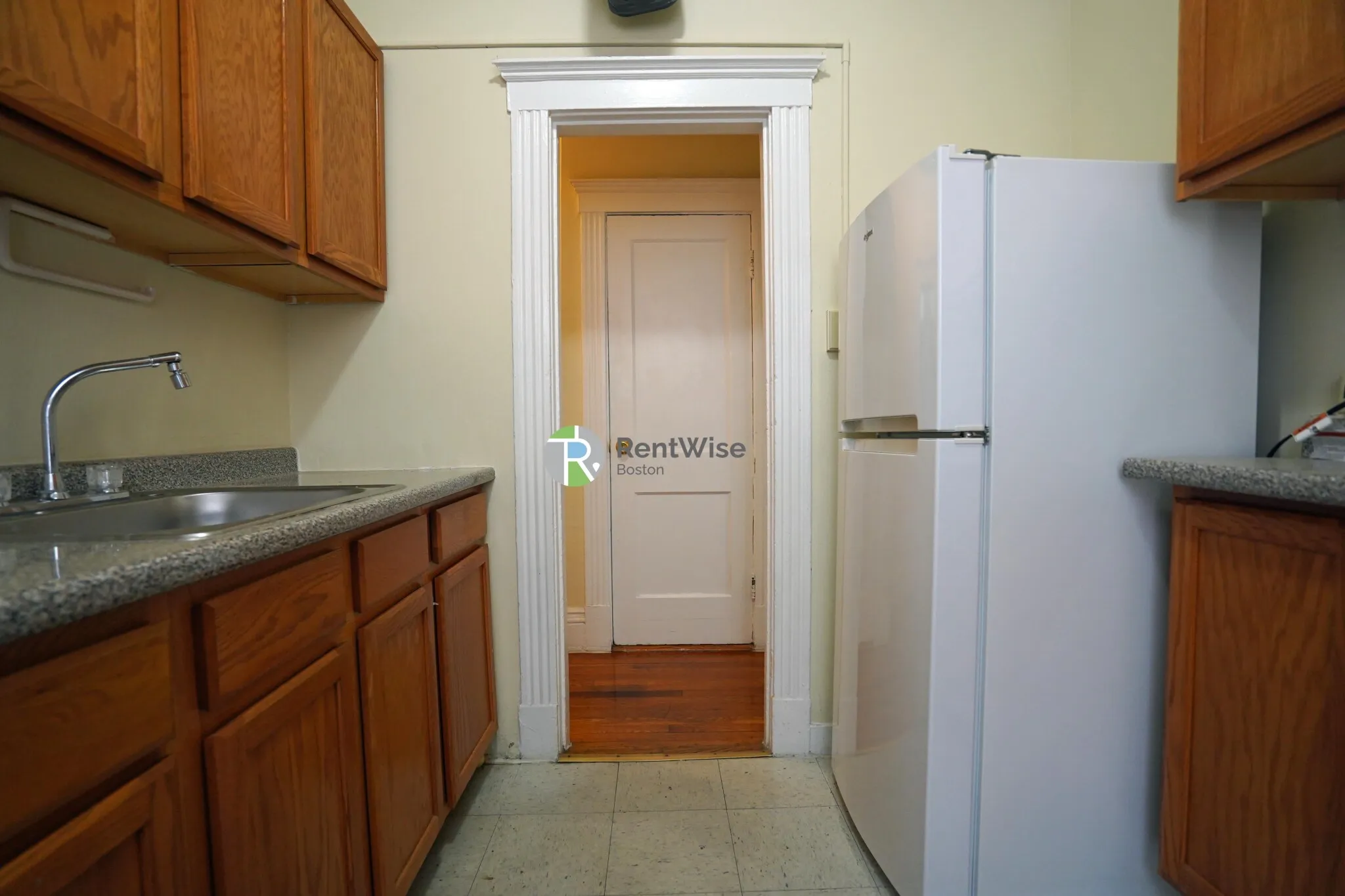 Studio bed, 1 bath apartment for rent at 31 Gardner St Unit 8, Allston — photo 7 of 11