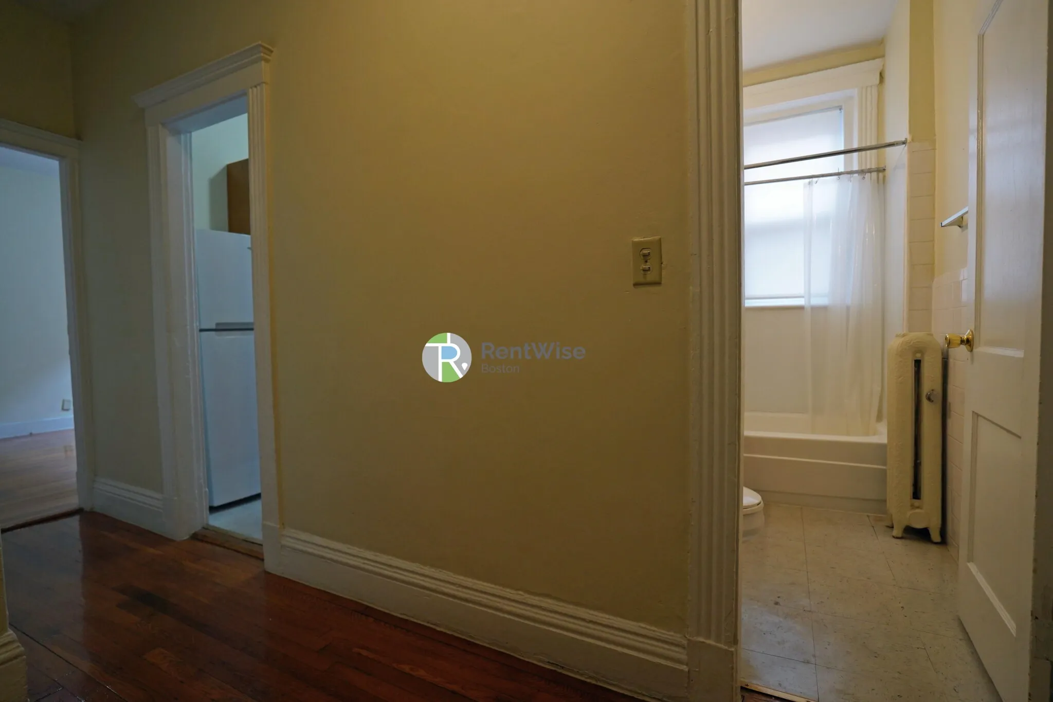 Studio bed, 1 bath apartment for rent at 31 Gardner St Unit 8, Allston — photo 3 of 11