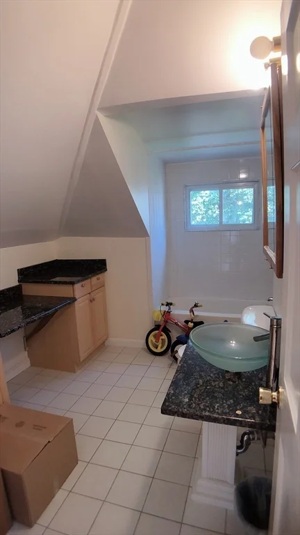 3 bed, 2 bath apartment for rent at 31 Gilbert Rd Unit 2, Belmont — photo 22 of 23