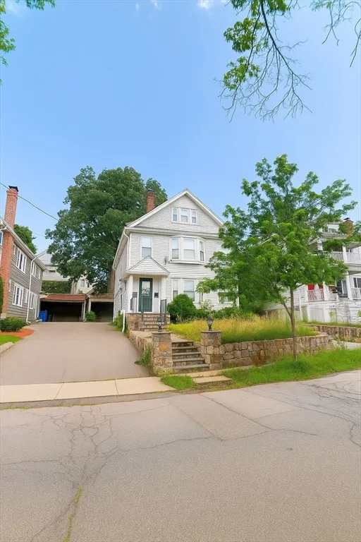 3 bed, 2 bath apartment for rent at 31 Gilbert Rd Unit 2, Belmont — photo 2 of 41
