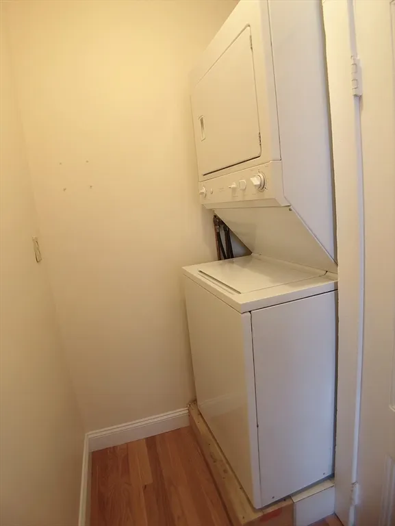 3 bed, 2 bath apartment for rent at 31 Gilbert Rd Unit 2, Belmont — photo 25 of 41