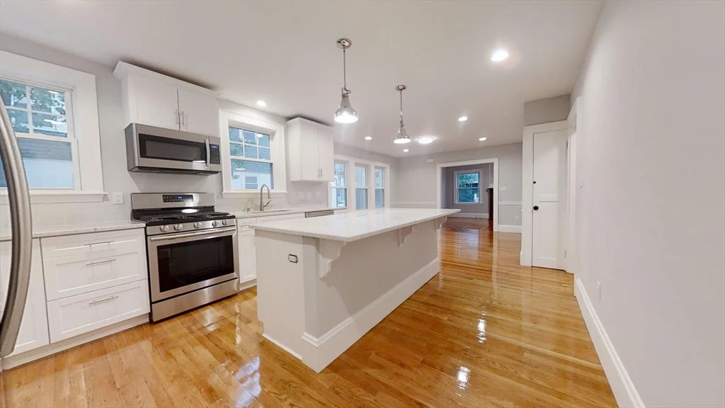 4 bed, 2 bath apartment for rent at 31 Grafton St Unit 1, Arlington — photo 2 of 19