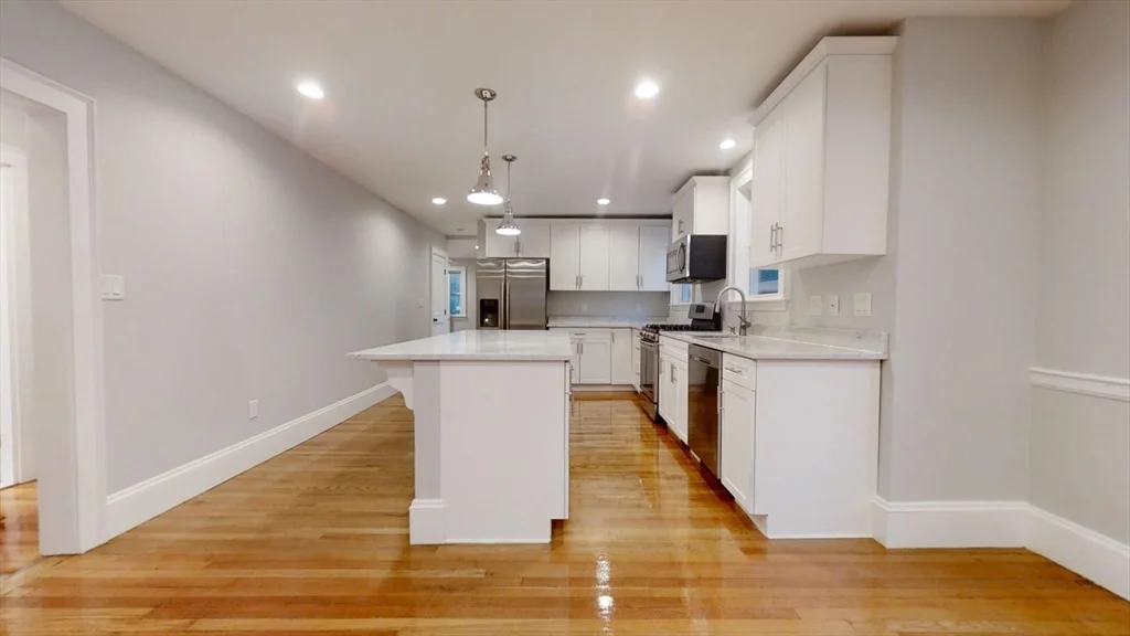 4 bed, 2 bath apartment for rent at 31 Grafton St Unit 1, Arlington — photo 3 of 19