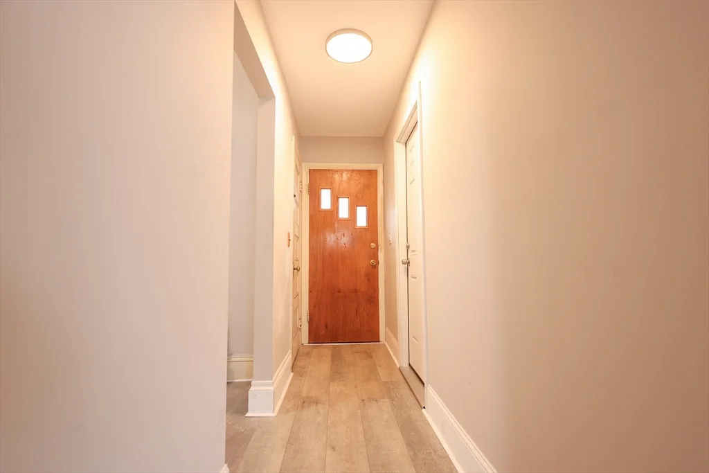 3 bed, 1 bath apartment for rent at 31 Graham St Unit 1, Quincy — photo 32 of 41
