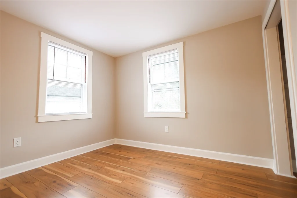 3 bed, 1 bath apartment for rent at 31 Graham St Unit 1, Quincy — photo 12 of 41