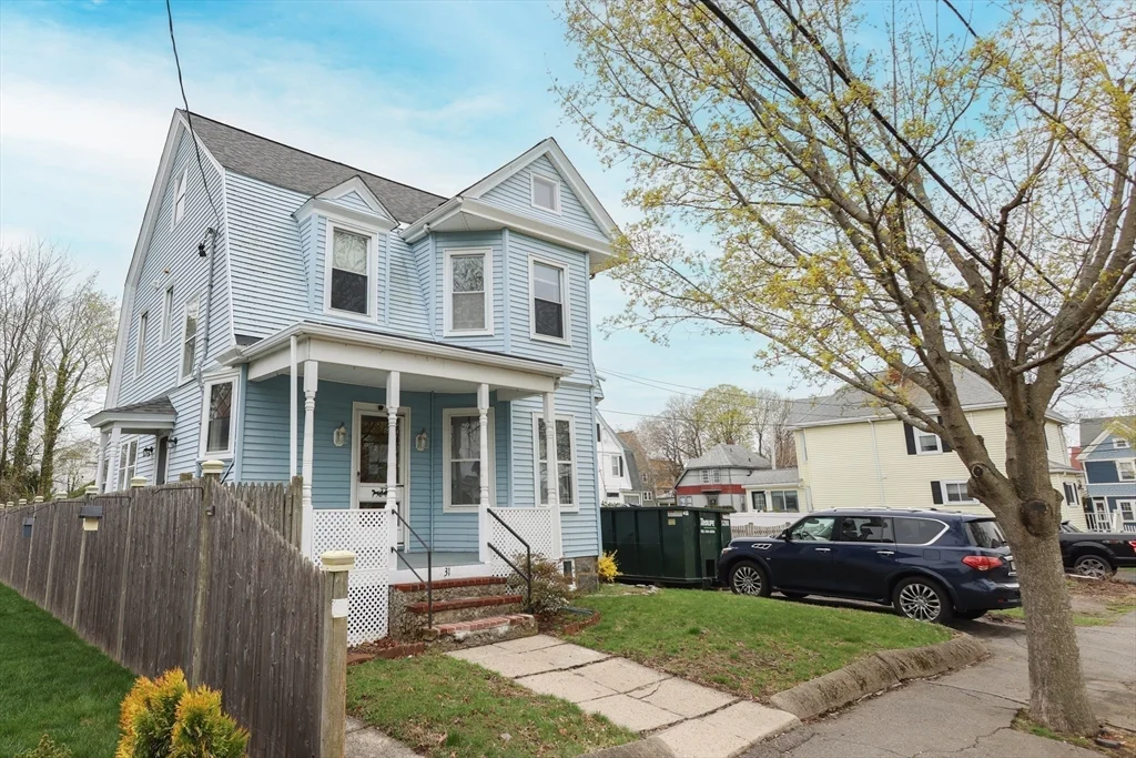 3 bed, 1 bath apartment for rent at 31 Graham St Unit 1, Quincy — photo 2 of 41