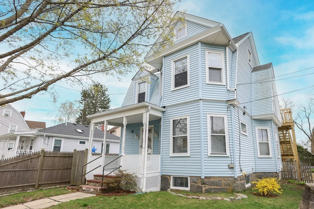 3 bed, 1 bath apartment for rent at 31 Graham St Unit 1, Quincy — photo 1 of 41