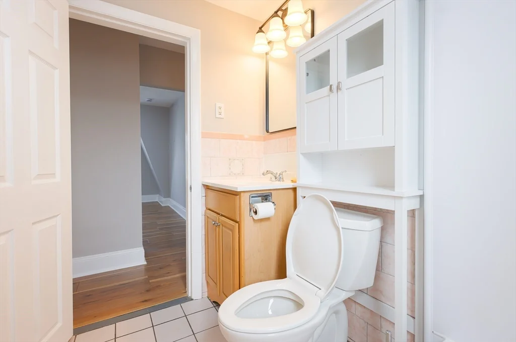 2 bed, 1 bath apartment for rent at 31 Graham St Unit 2, Quincy — photo 18 of 42