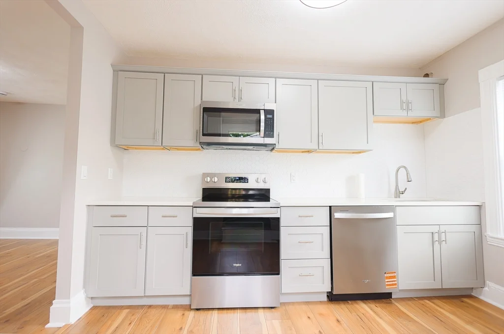 2 bed, 1 bath apartment for rent at 31 Graham St Unit 2, Quincy — photo 7 of 42
