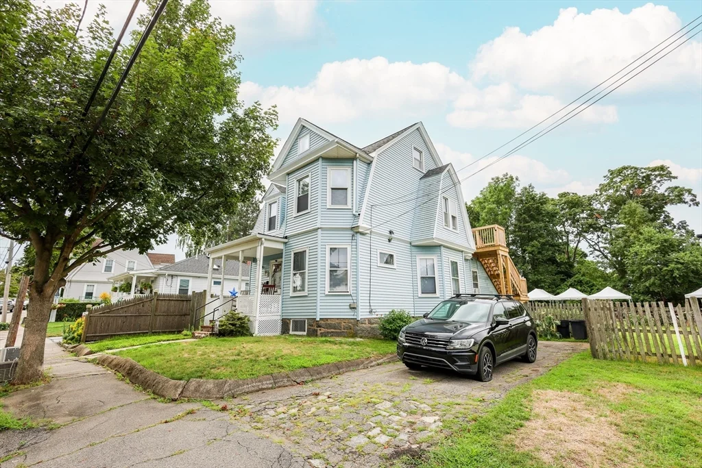 2 bed, 1 bath apartment for rent at 31 Graham St Unit 2, Quincy — photo 2 of 42