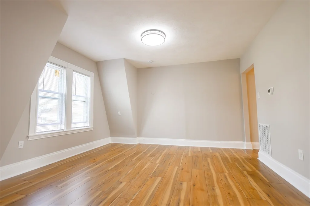 2 bed, 1 bath apartment for rent at 31 Graham St Unit 2, Quincy — photo 14 of 42