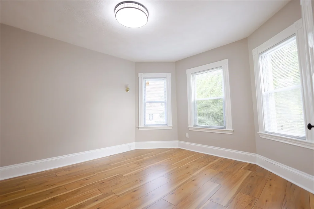 2 bed, 1 bath apartment for rent at 31 Graham St Unit 2, Quincy — photo 4 of 42