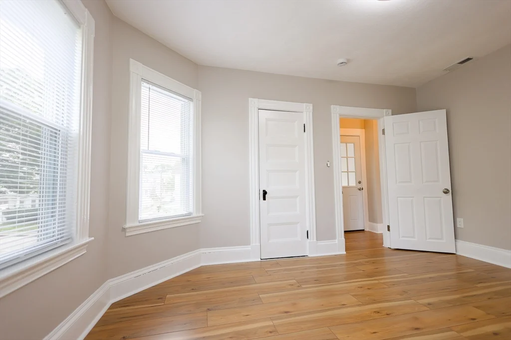 2 bed, 1 bath apartment for rent at 31 Graham St Unit 2, Quincy — photo 6 of 42