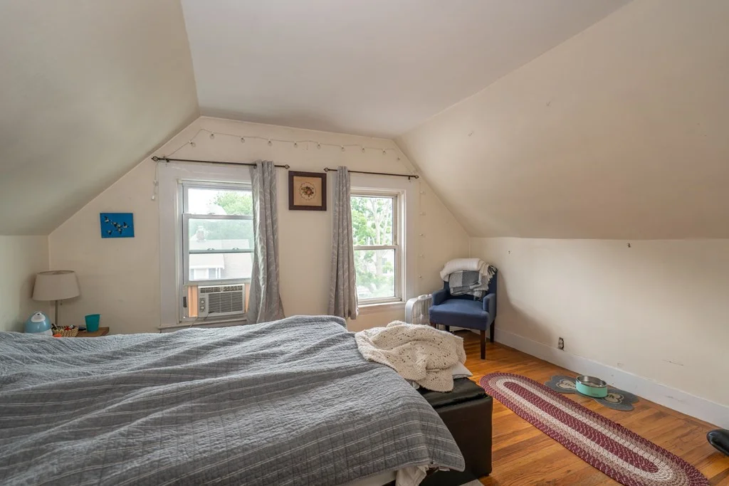 4 bed, 2 bath apartment for rent at 31 Grant Ave Unit 2, Wellington — photo 2 of 13
