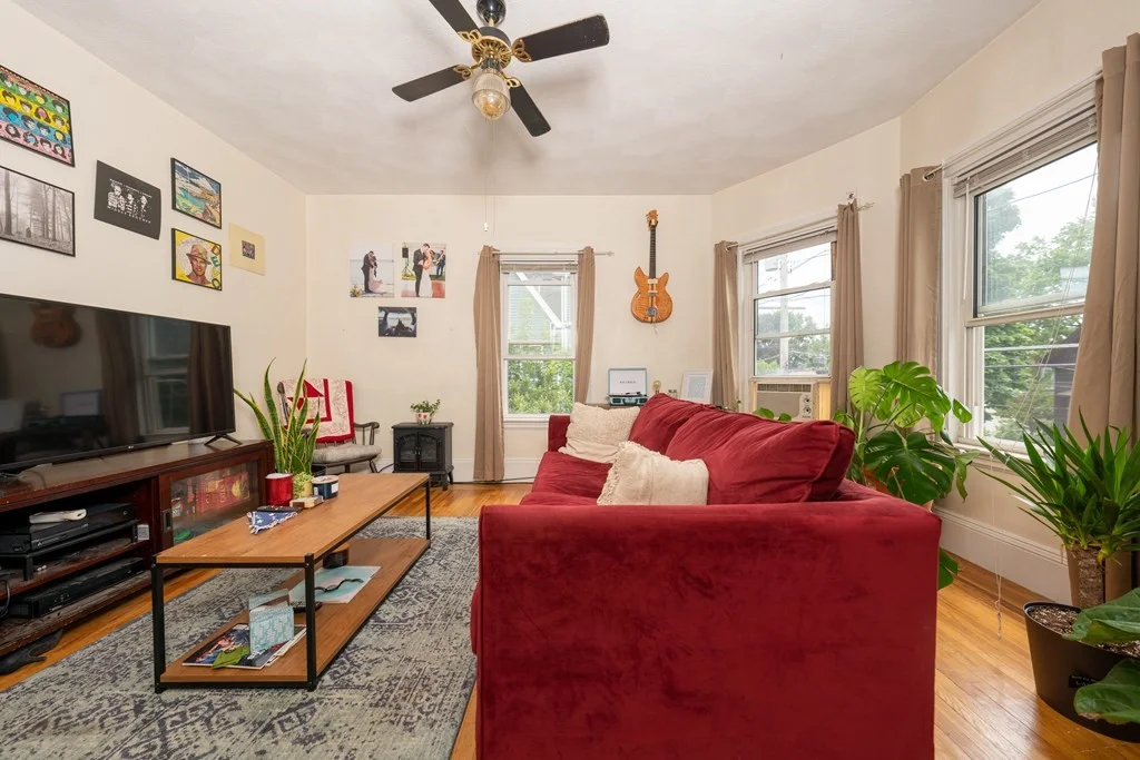 4 bed, 2 bath apartment for rent at 31 Grant Ave Unit 2, Wellington — photo 1 of 13