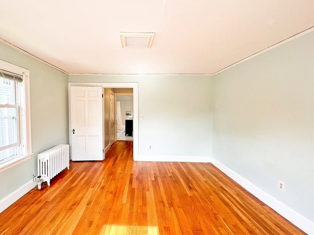 4 bed, 2 bath apartment for rent at 31 Grassmere Rd Unit -, Chestnut Hill — photo 16 of 24