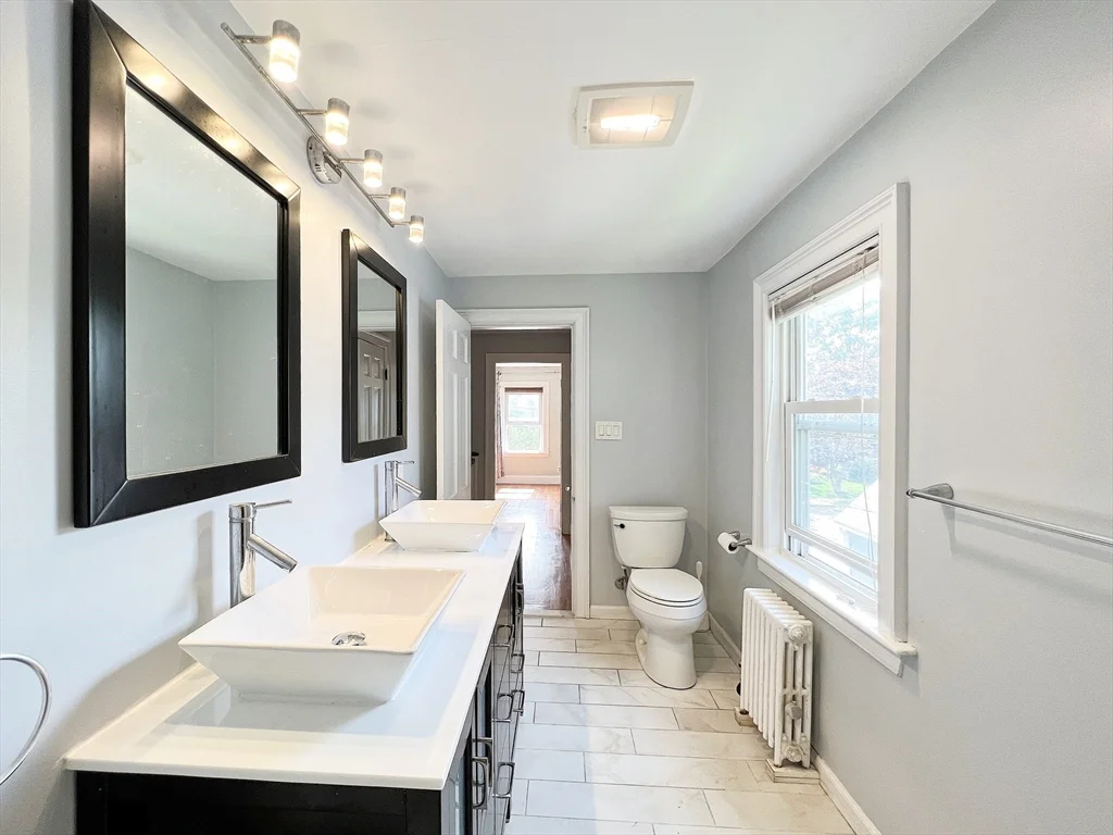 4 bed, 2 bath apartment for rent at 31 Grassmere Rd Unit -, Chestnut Hill — photo 13 of 24