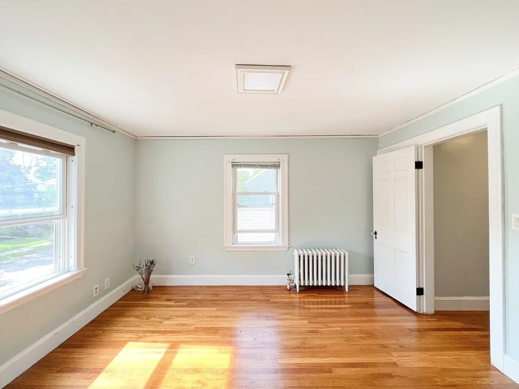 4 bed, 2 bath apartment for rent at 31 Grassmere Rd Unit -, Chestnut Hill — photo 17 of 24