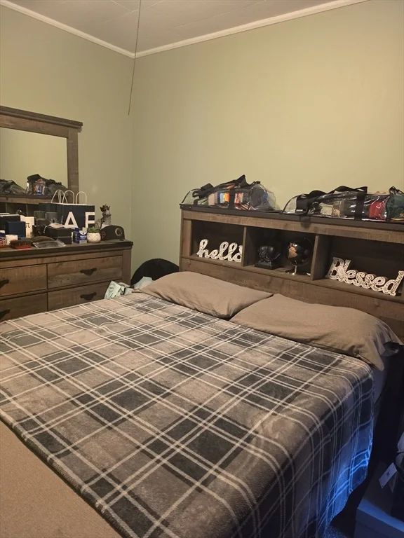 2 bed, 1 bath apartment for rent at 31 Groveland Unit 2, Lynn — photo 5 of 11