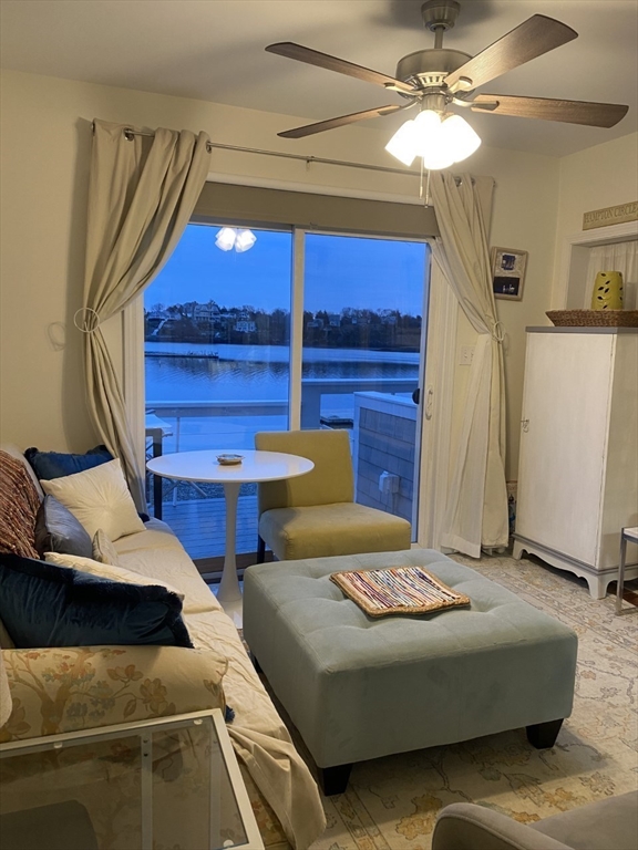 1 bed, 1 bath apartment for rent at 31 Hampton Cir, Hampton Hill — photo 13 of 20