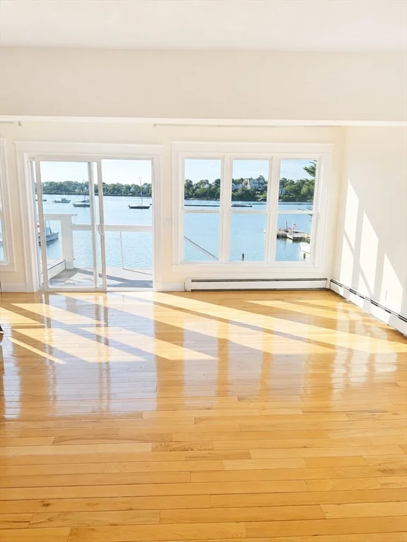 4 bed, 2 bath apartment for rent at 31 Hampton Cir Unit 1, Hull — photo 2 of 18