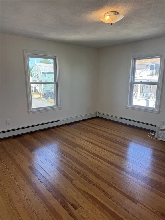 4 bed, 2 bath apartment for rent at 31 Hampton Cir Unit 1, Hull — photo 15 of 18