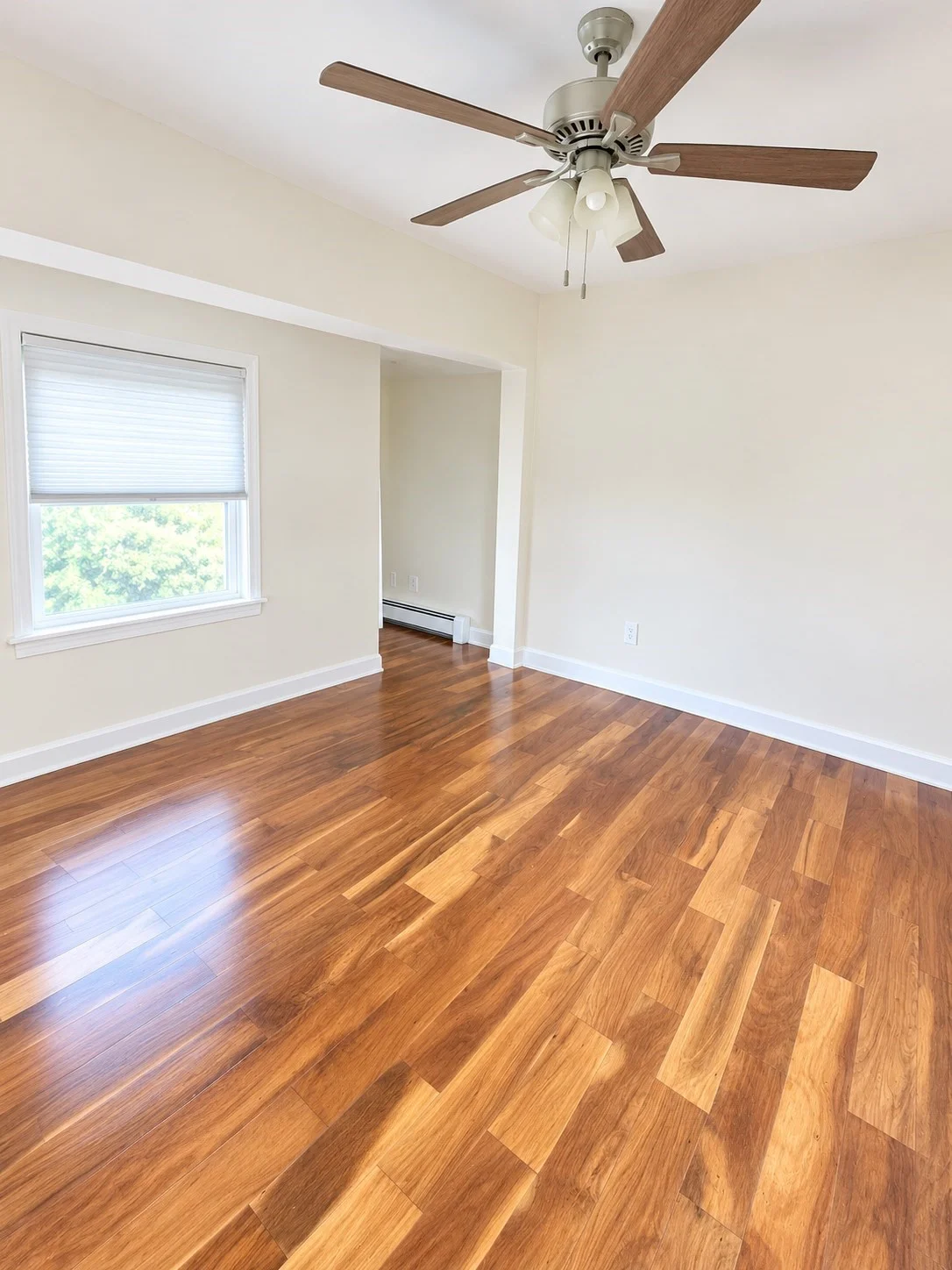 1 bed, 1 bath apartment for rent at 31 Hampton Cir Unit 2, Hull — photo 3 of 5