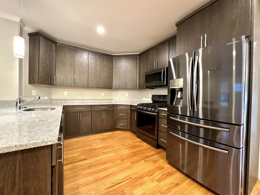 2 bed, 1 bath apartment for rent at 31 Hancock St Unit 2, Spring Hill — photo 2 of 13