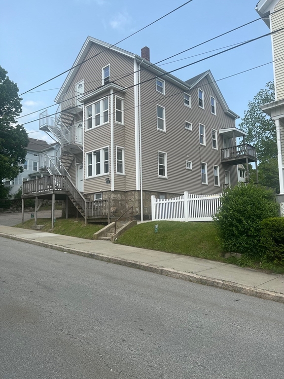 2 bed, 1 bath apartment for rent at 31 Hanover Unit 2, Fall River — photo 1 of 7