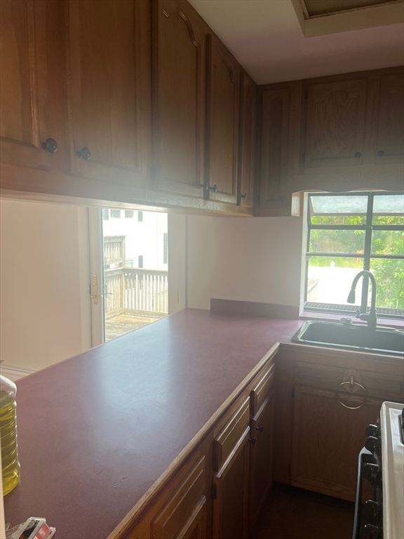 2 bed, 1 bath apartment for rent at 31 Hanover Unit 2, Fall River — photo 6 of 7