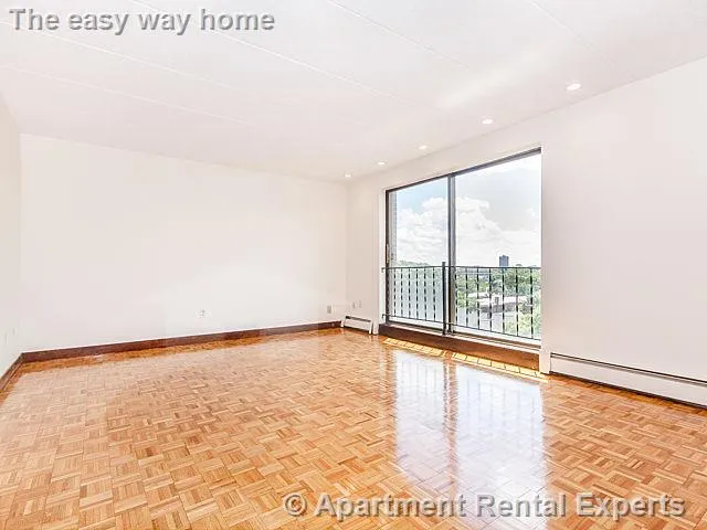 1 bed, 1 bath apartment for rent at 31 Harris St Unit 702, Other — photo 7 of 25