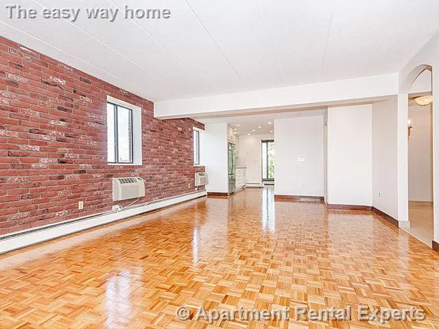 1 bed, 1 bath apartment for rent at 31 Harris St Unit 702, Other — photo 10 of 25