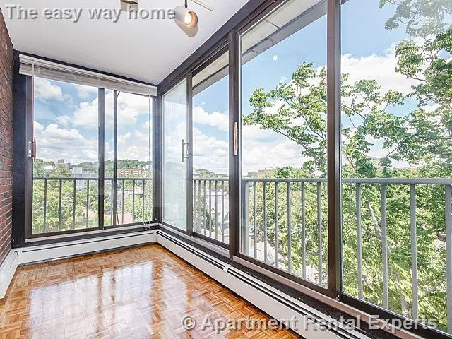 1 bed, 1 bath apartment for rent at 31 Harris St Unit 702, Other — photo 17 of 25