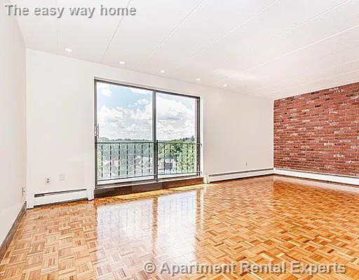 1 bed, 1 bath apartment for rent at 31 Harris St Unit 702, Other — photo 8 of 25