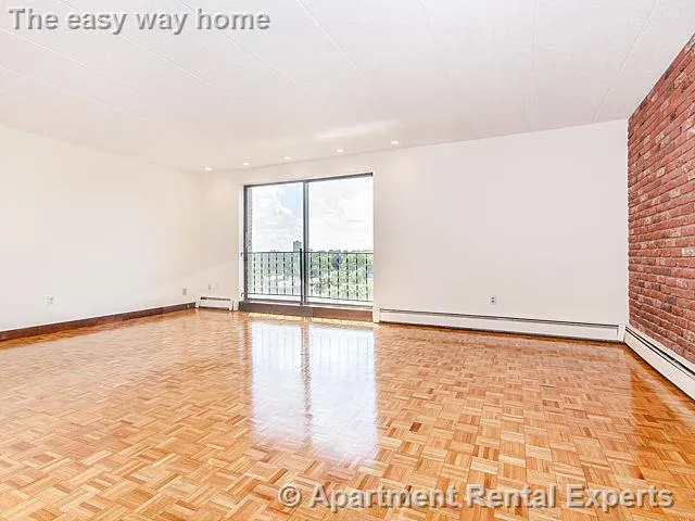 1 bed, 1 bath apartment for rent at 31 Harris St Unit 702, Other — photo 6 of 25