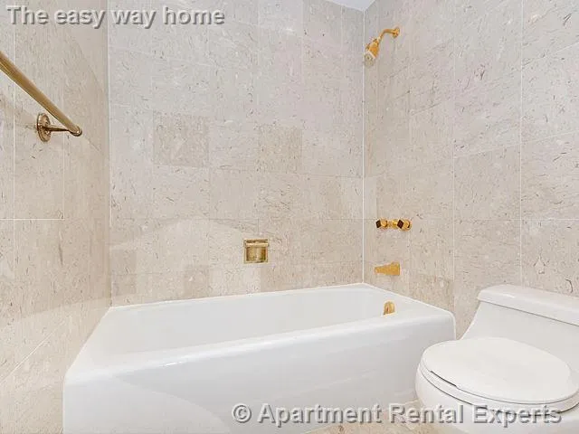 1 bed, 1 bath apartment for rent at 31 Harris St Unit 702, Other — photo 13 of 25