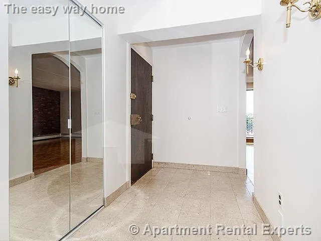 1 bed, 1 bath apartment for rent at 31 Harris St Unit 702, Other — photo 24 of 25