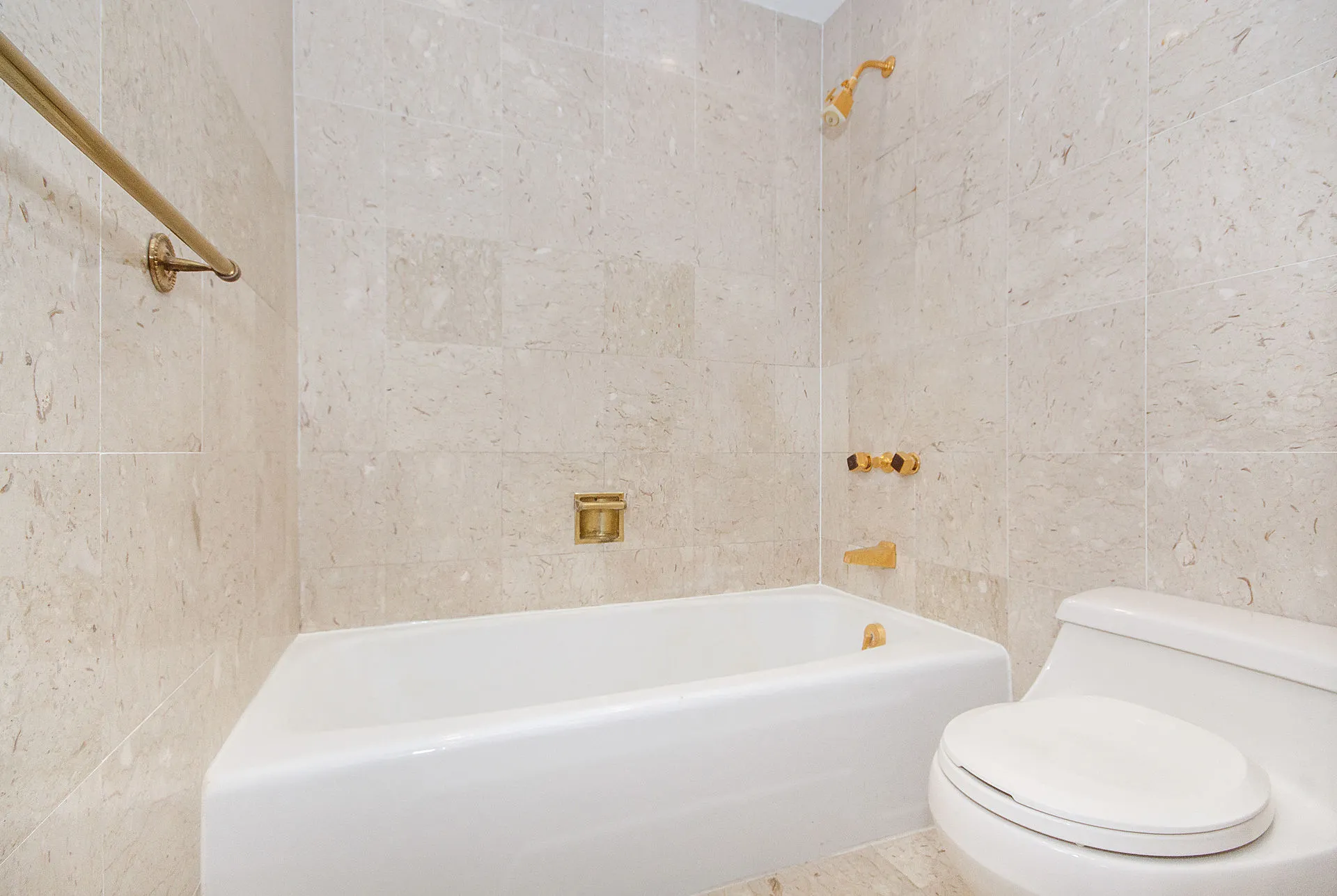 1 bed, 1.5 bath apartment for rent at 31 Harris St Unit 702A, Coolidge Corner — photo 10 of 15