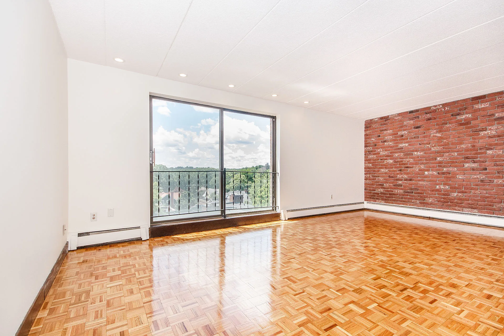 1 bed, 1.5 bath apartment for rent at 31 Harris St Unit 702A, Coolidge Corner — photo 5 of 15