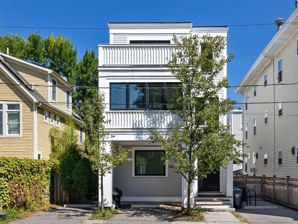4 bed, 3 bath apartment for rent at 31 Harris Unit 1, Cambridge — photo 17 of 18