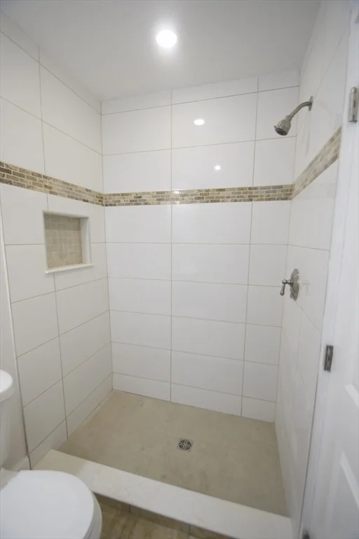 4 bed, 2 bath apartment for rent at 31 Harvard St Unit 2, Coolidge Corner — photo 8 of 16