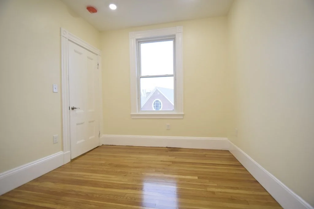 4 bed, 2 bath apartment for rent at 31 Harvard St Unit 3, Brookline — photo 13 of 14