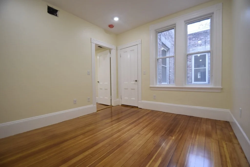 4 bed, 2 bath apartment for rent at 31 Harvard St Unit 3, Brookline — photo 7 of 14