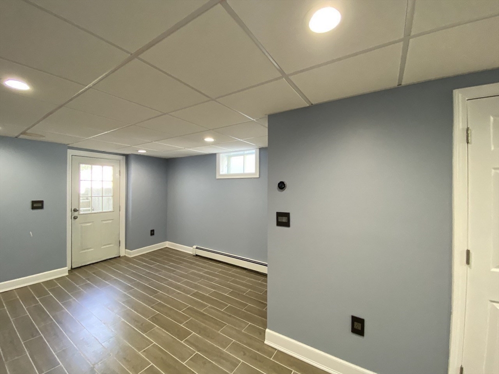 3 bed, 2 bath apartment for rent at 31 Helen St Unit SF, Waltham — photo 33 of 38
