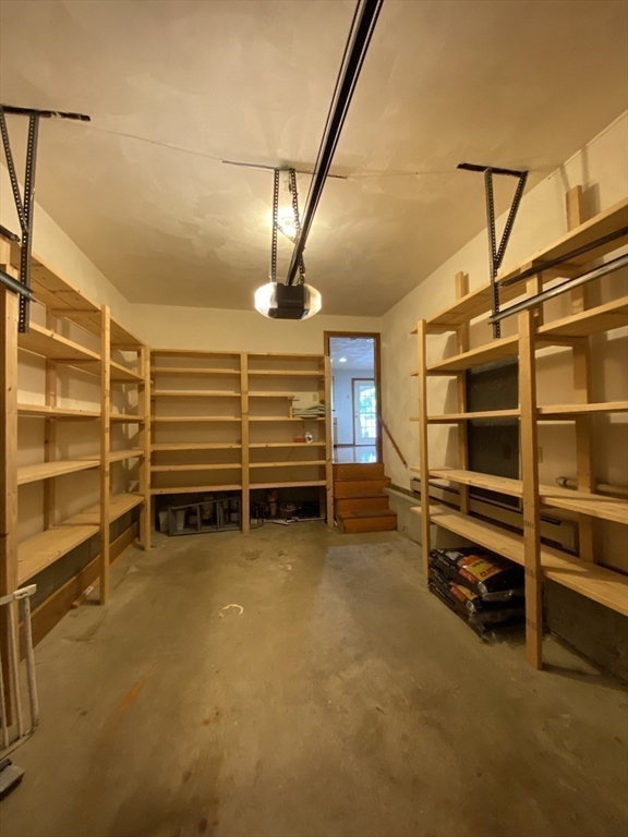 3 bed, 2 bath apartment for rent at 31 Helen St Unit SF, Waltham — photo 30 of 38
