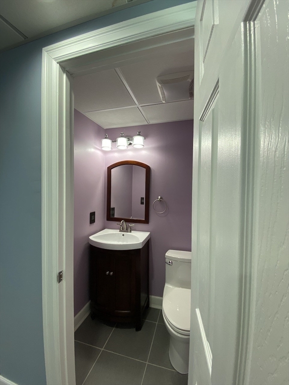 3 bed, 2 bath apartment for rent at 31 Helen St Unit SF, Waltham — photo 31 of 38
