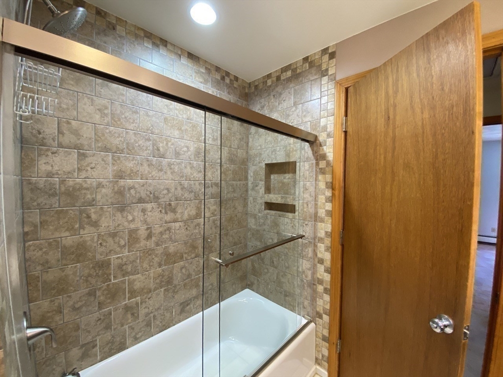 3 bed, 2 bath apartment for rent at 31 Helen St Unit SF, Waltham — photo 26 of 38