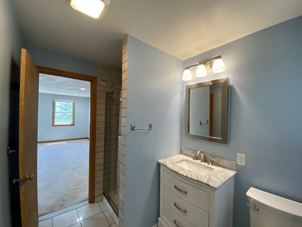 3 bed, 2 bath apartment for rent at 31 Helen St Unit SF, Waltham — photo 22 of 38