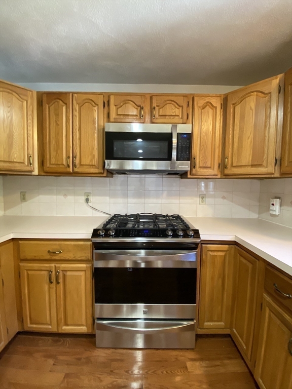 3 bed, 2 bath apartment for rent at 31 Helen St Unit SF, Waltham — photo 16 of 38